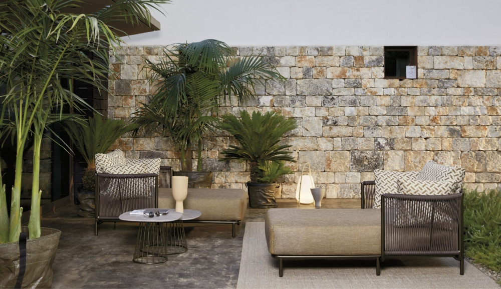 QUEEN MOBILIER OUTDOOR